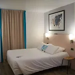 Kyriad Hotel 2*