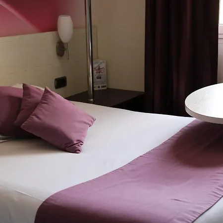 Kyriad 호텔 라플레슈