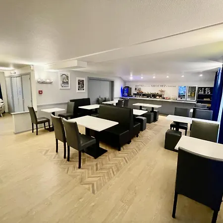 Kyriad Hotel La Flèche