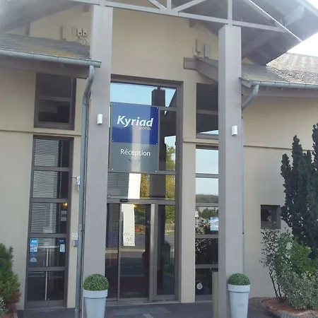 Kyriad Hotel 2*