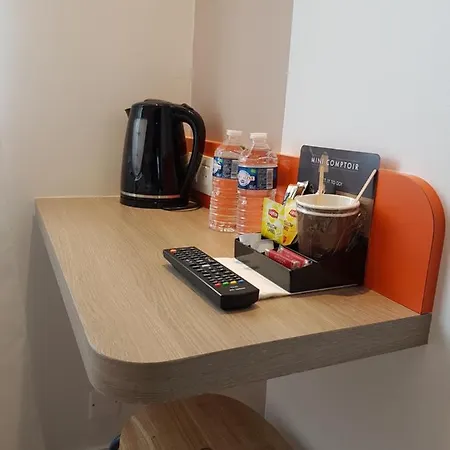 Hotel Kyriad 2*