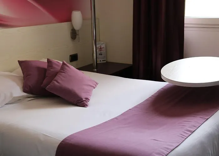 Kyriad Hotel La Flèche