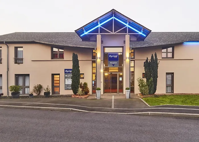 Kyriad 2* La Flèche