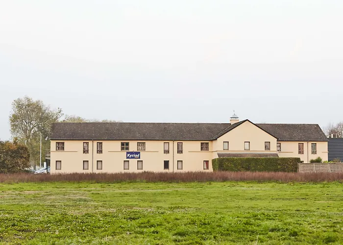 Hotel Kyriad La Flèche