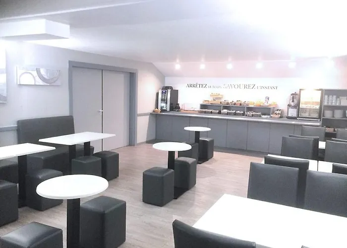 Kyriad 2* La Flèche