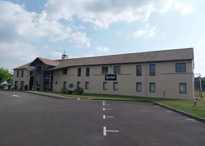Hotel Kyriad 2*