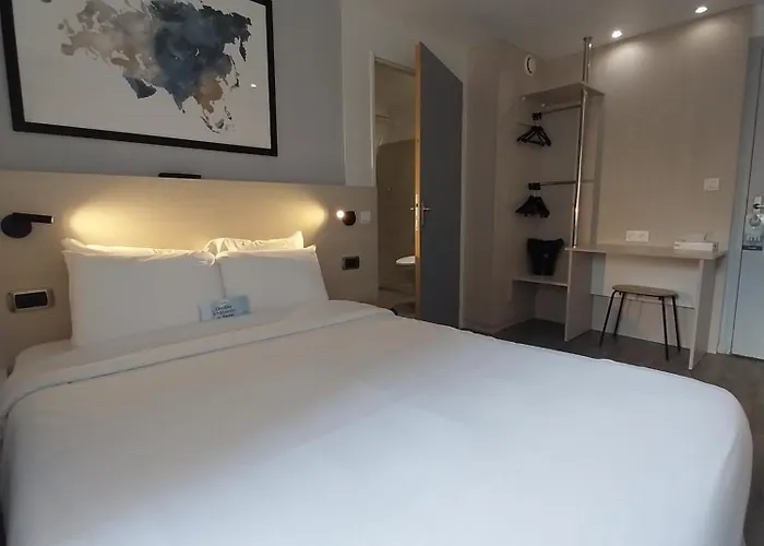 Hotel Kyriad La Flèche