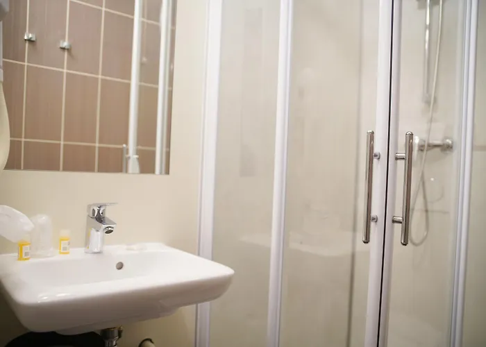 Hotel Kyriad La Flèche